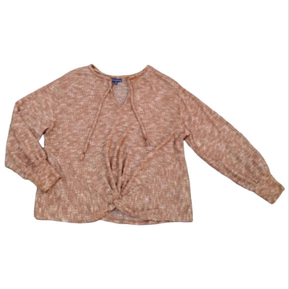 Democracy Plus Size Soft V-Neck Long Sleeve Top - Picture 4 of 6